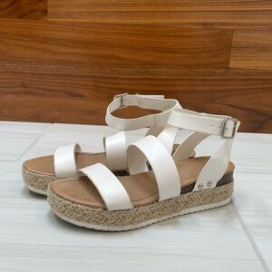 Sarah Jayne platform sandals size 3 girls